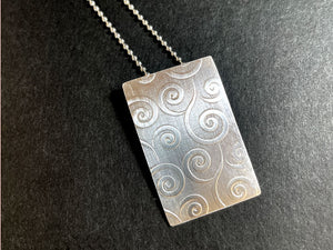 Pendant necklace with a chenier tube bale | 925 silver
