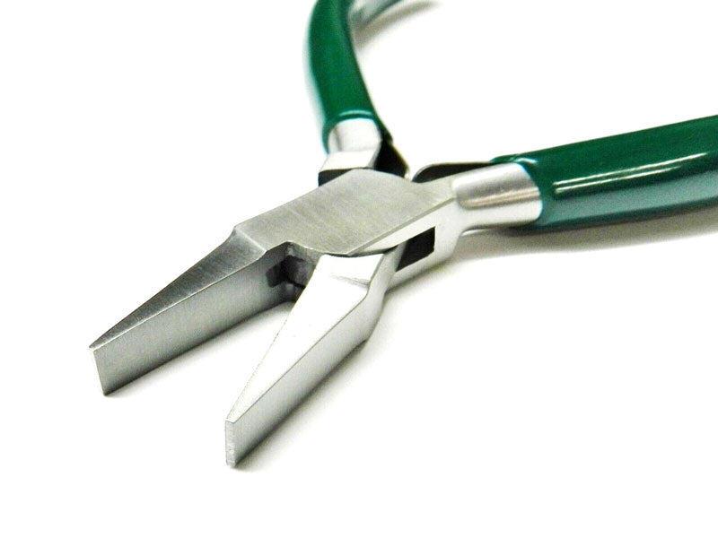 //podjewellery.com.au/cdn/shop/files/Flat-nose-pliers-close_Pod-Jewellery.jpg?v=1692439621
