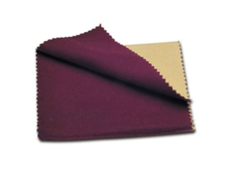 A two-part cloth with one part impregnated with red rouge and the other part a plain soft flannel, primarily used for cleaning gold and silver | Jewellery Cleaner