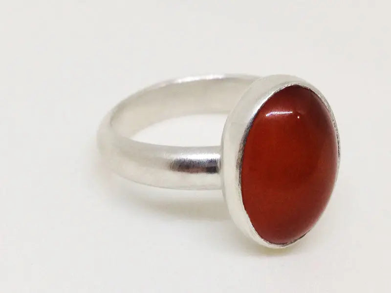 Cabochon stone | Stone setting workshop | Pod Jewellery